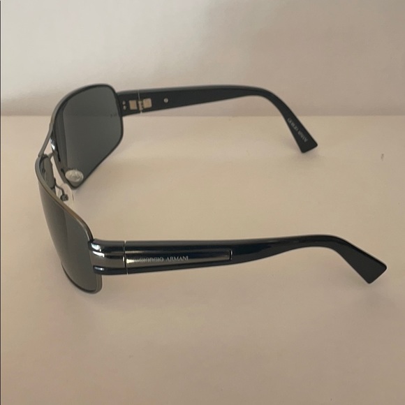 Giorgio Armani Sunglasses - Picture 4 of 7